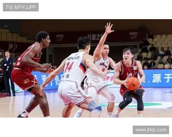 浙江广厦全力备战新赛季展望球队阵容调整与年轻球员成长路径